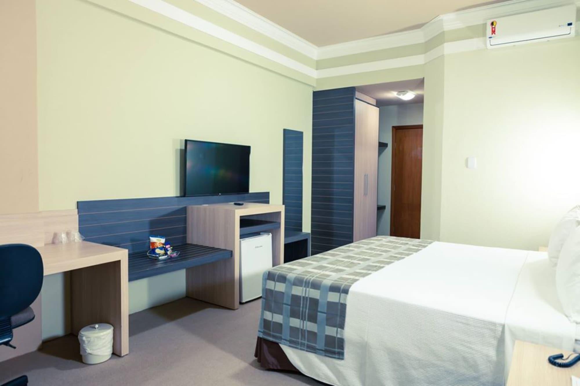 Hotel Executive Arapongas Экстерьер фото