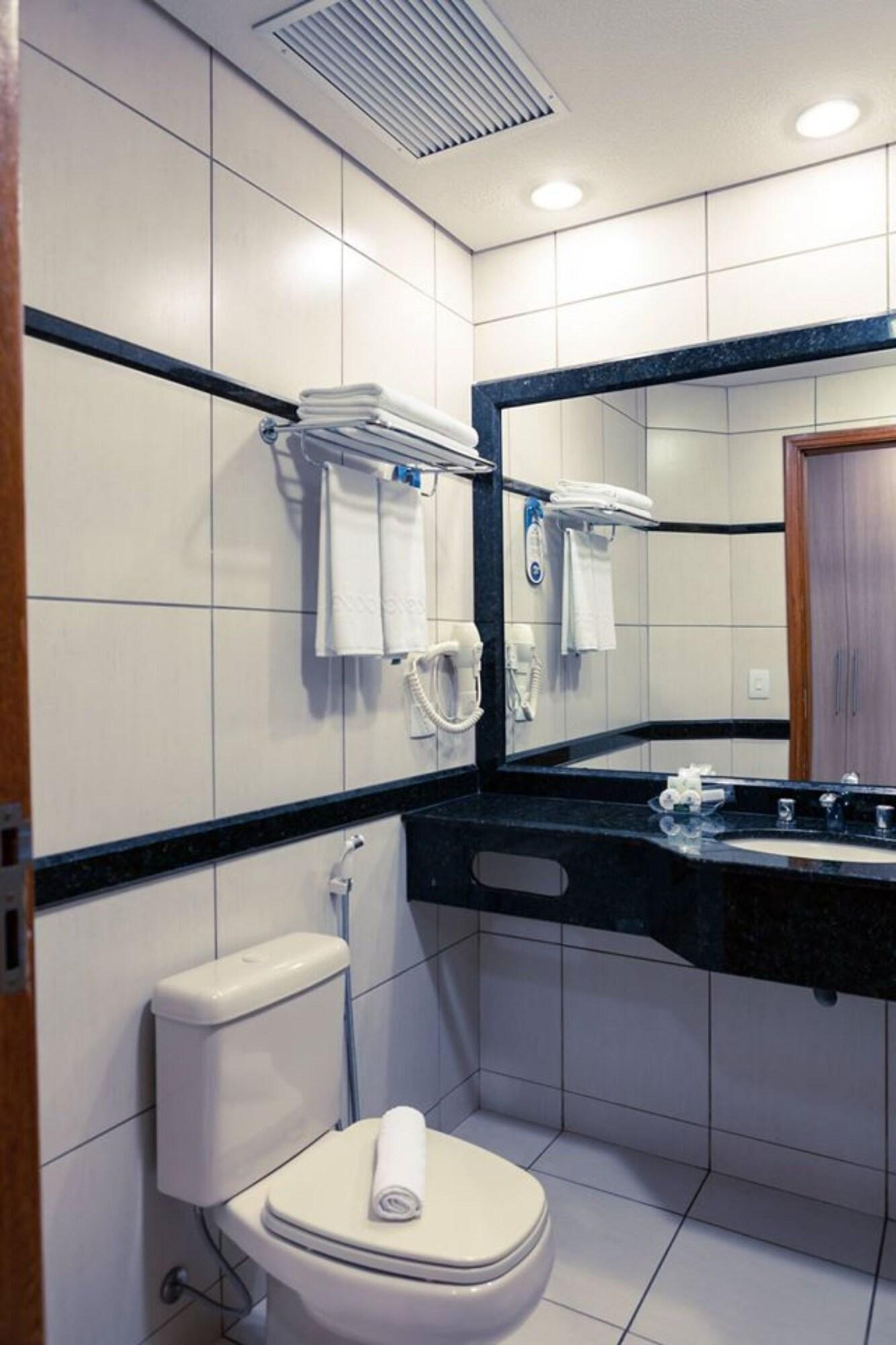 Hotel Executive Arapongas Экстерьер фото