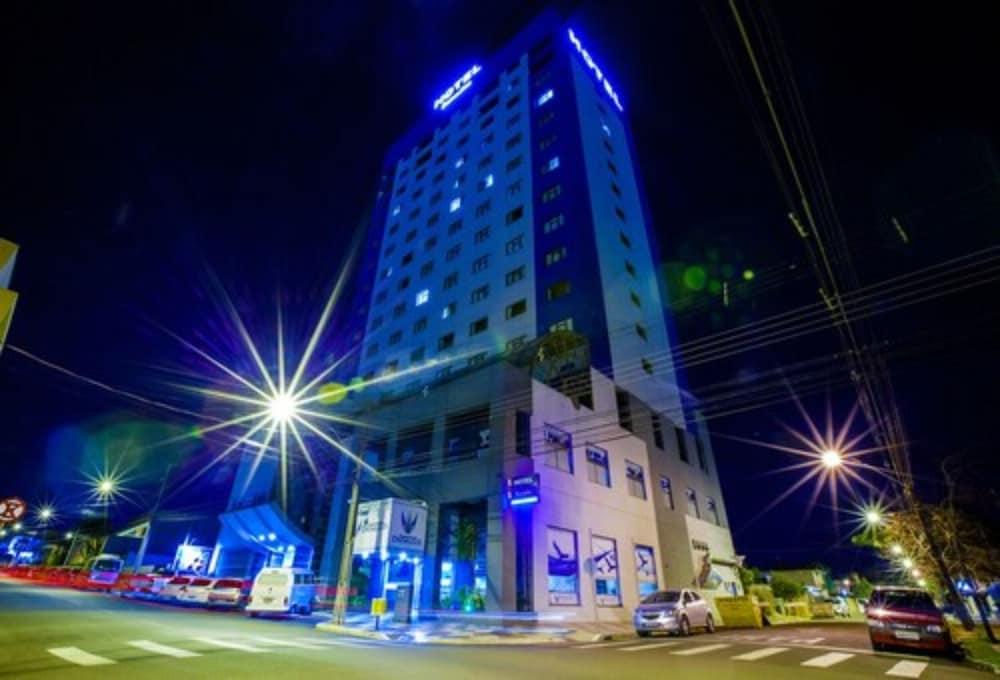 Hotel Executive Arapongas Экстерьер фото