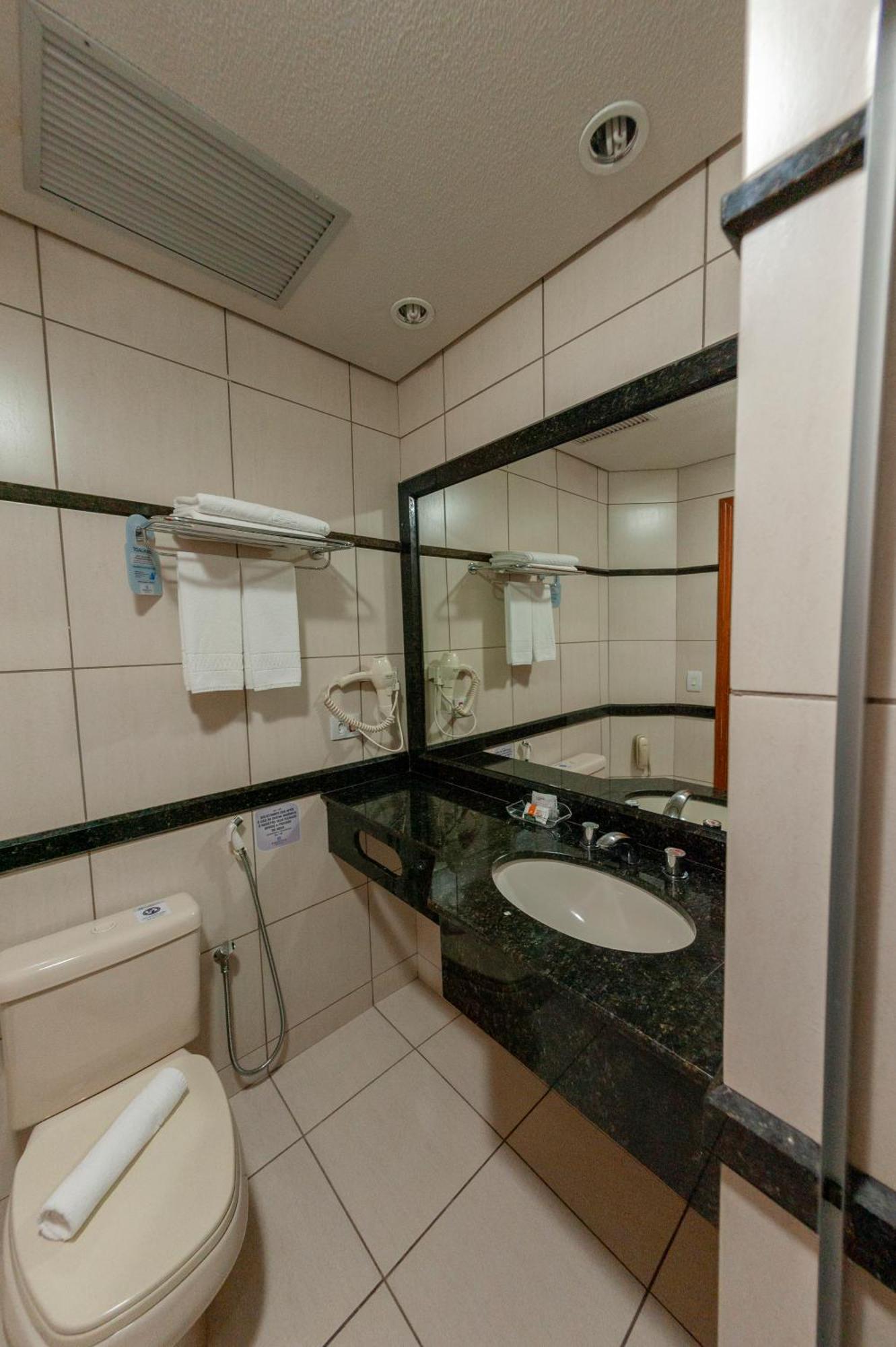 Hotel Executive Arapongas Экстерьер фото